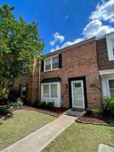 1821 W Sheringham Virginia Beach, VA 23454
