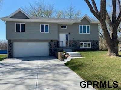 7402 S 53Rd St Omaha, NE 68157