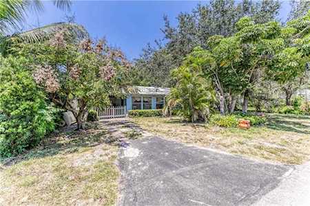 311 NE 22nd St Wilton Manors, FL 33305