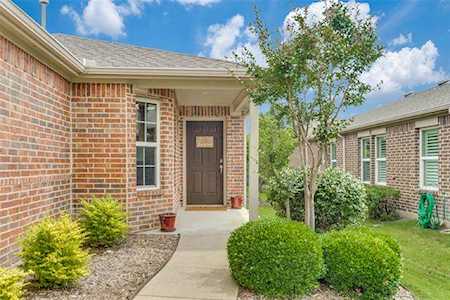 2495 Honeybee Lane Frisco, TX 75036