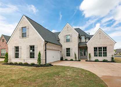 699 E Woodland Fox Ln Cordova, TN 38018