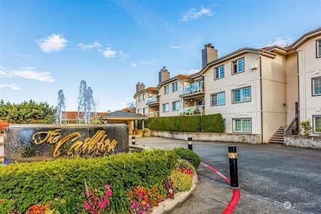 2760 76th Ave SE #511 Mercer Island, WA 98040