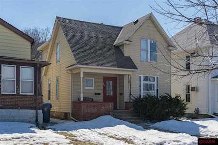 507 N 5th St Mankato, MN 56001