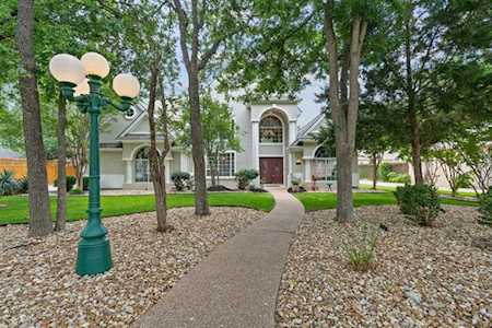 1927 Tarleton LN Round Rock, TX 78681