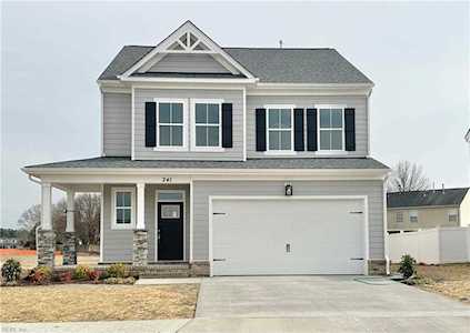 248 Mccormick Dr Suffolk, VA 23434