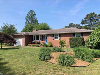 5049 Finn Rd Virginia Beach, VA 23455