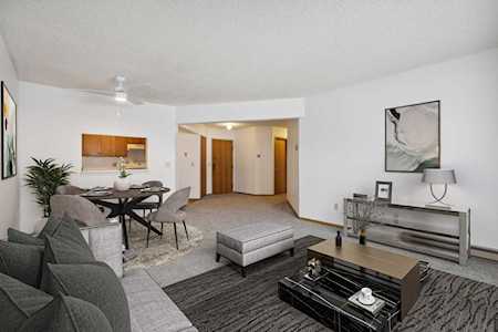 2425 E Franklin Avenue #309 Minneapolis, MN 55406