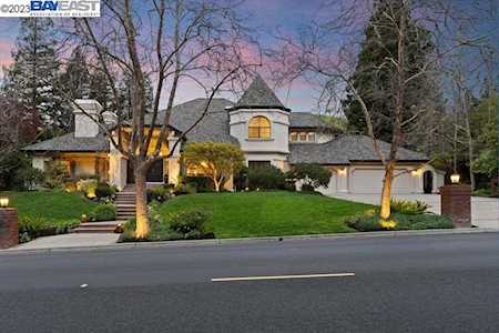 5325 Blackhawk Dr Danville, CA 94506