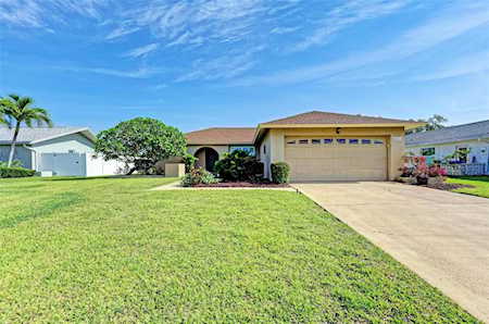 6806 20th Ave W Bradenton, FL 34209