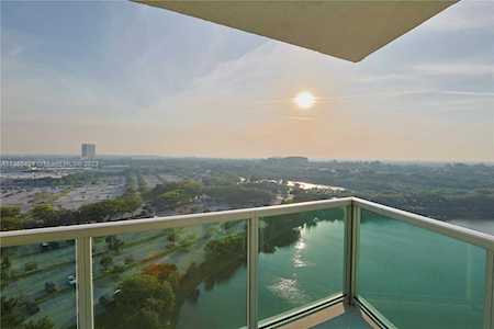2681 N Flamingo Rd #1601S Sunrise, FL 33323