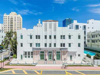 3025 Indian Creek Dr #108 Miami Beach, FL 33140