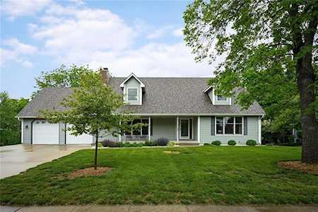 1911 Hidden Valley Dr Pleasant Hill, MO 64080