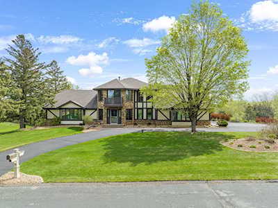 5451 Hilltop Avenue N Lake Elmo, MN 55042
