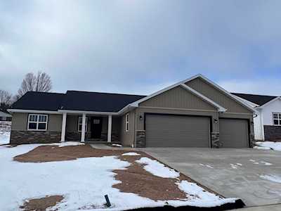 1105 Crescent Hill Green Bay, Village of Howard, WI 54313