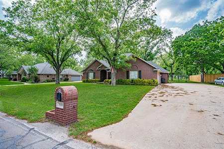 7609 Ravenswood Road Granbury, TX 76049