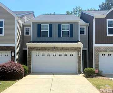 123 Cobalt Creek Way Holly Springs, NC 27540