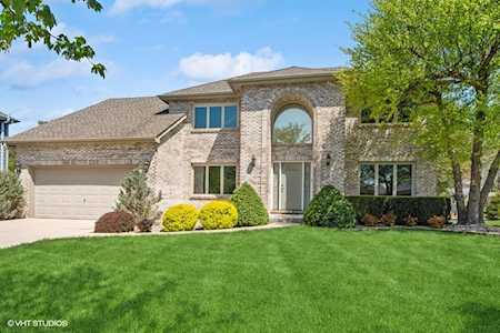 511 Rock Spring Ct Naperville, IL 60565