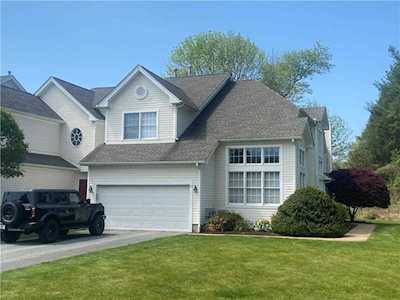 60 Fieldstone Dr East Greenwich, RI 02818