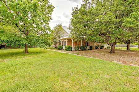 7540 Buck Street North Richland Hills, TX 76182