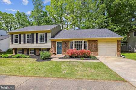 15810 Vista Dr Dumfries, VA 22025