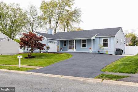 3321 Altamont Dr Wilmington, DE 19810
