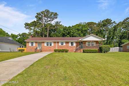 24 Colonial Drive Jacksonville, NC 28546