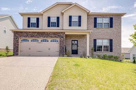 1025 Ellington Dr Gallatin, TN 37066