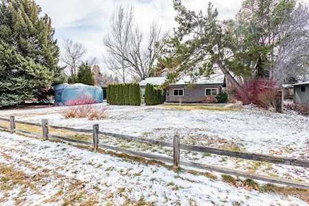 5621 N Lynwood Place Boise, ID 83706