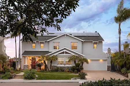 2916 Camino Serbal Carlsbad, CA 92009