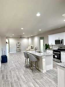 56 Amesbury Court Lubbock, TX 79416