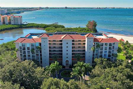 4780 Dolphin Cay Ln S #404 St. Petersburg, FL 33711