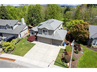 3537 NW Knapp LN Camas, WA 98607