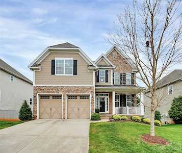 5033 El Molino Dr Charlotte, NC 28214