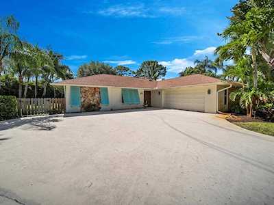 3910 SE Quanset Terrace Stuart, FL 34997