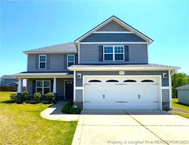809 Screech Owl Dr Hope Mills, NC 28348