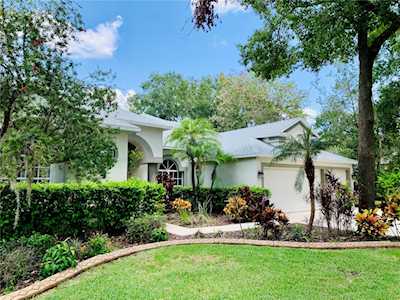 209 Excalibur Ct Brandon, FL 33511