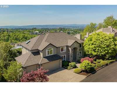 8921 NW Bartholomew DR Portland, OR 97229