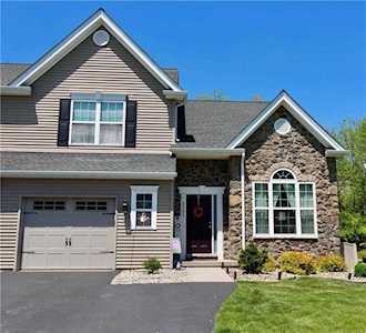 2305 Creekside Dr Coplay, PA 18037
