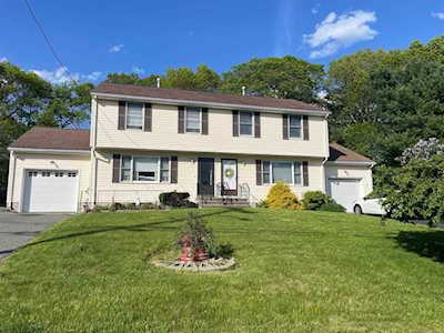 109 Pacella Park Dr #109 Randolph, MA 02368