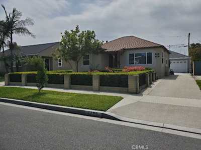 2295 Mira Mar Ave Long Beach, CA 90815