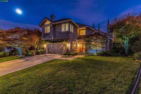 25 Chatsworth Ct Danville, CA 94506