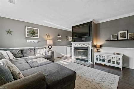 1237 Mill Stream Way Chesapeake, VA 23320