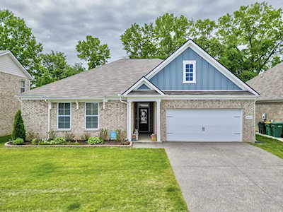 8067 Forest Hills Dr Spring Hill, TN 37174