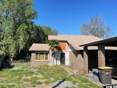1569 Arzel CT Jacksonville, FL 32221