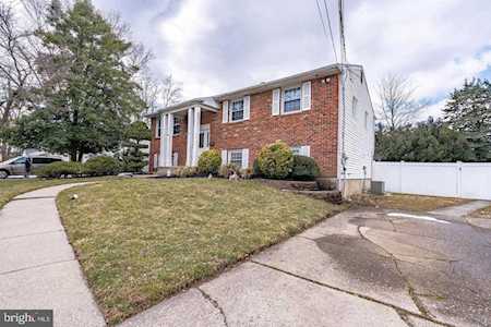 308 Valley Run Dr Cherry Hill, NJ 08002