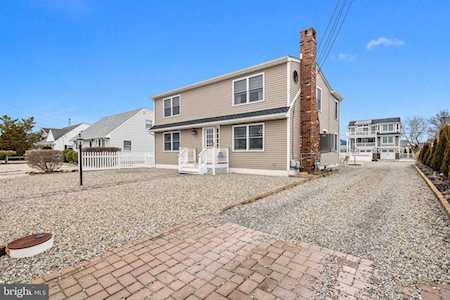 321 W 4th St Ship Bottom, NJ 08008