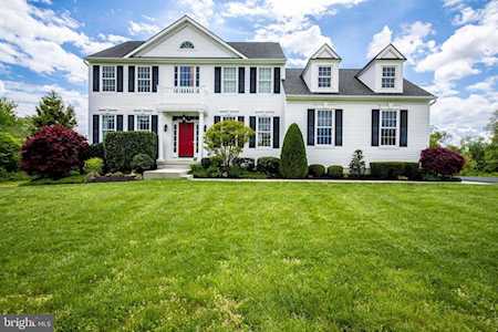 101 Brynwood Ct Mickleton, NJ 08056