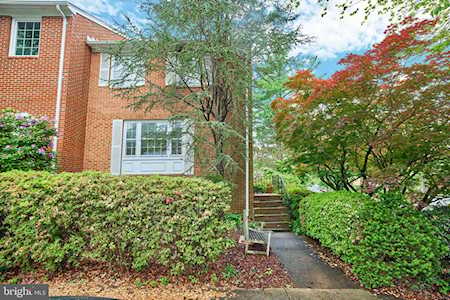 3235 Viscount Ct Annandale, VA 22003