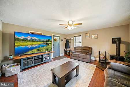 113 Game Farm Rd Schwenksville, PA 19473