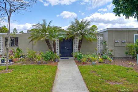 315 Avenida Castilla #B Laguna Woods, CA 92637